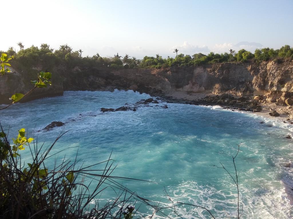 Lembah Bhucarya Hotel Nusa Lembongan  Exterior photo