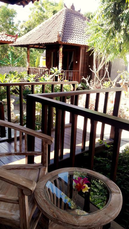 Lembah Bhucarya Hotel Nusa Lembongan  Exterior photo