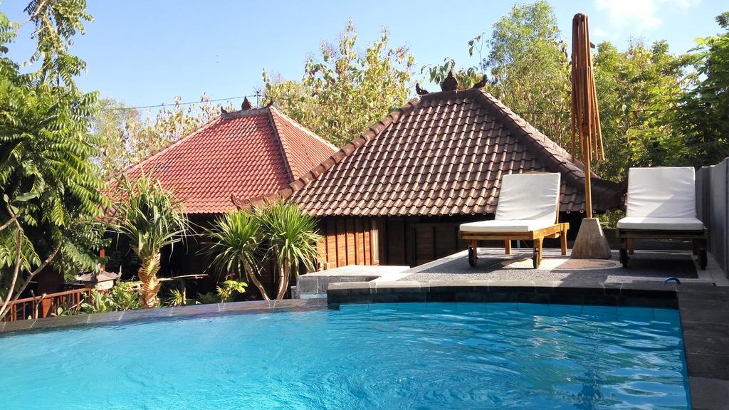 Lembah Bhucarya Hotel Nusa Lembongan  Exterior photo