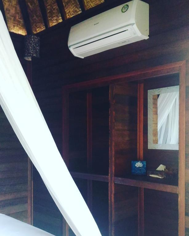 Lembah Bhucarya Hotel Nusa Lembongan  Exterior photo